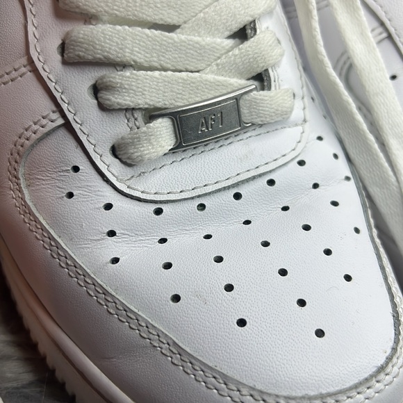 Nike Men's White Airforce 1 Shoes size 9 - Picture 11 of 13